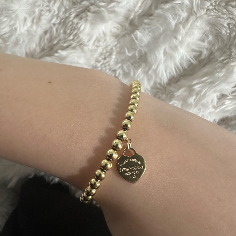 Tiffany & Co. Gold Heart Charm Bracelet